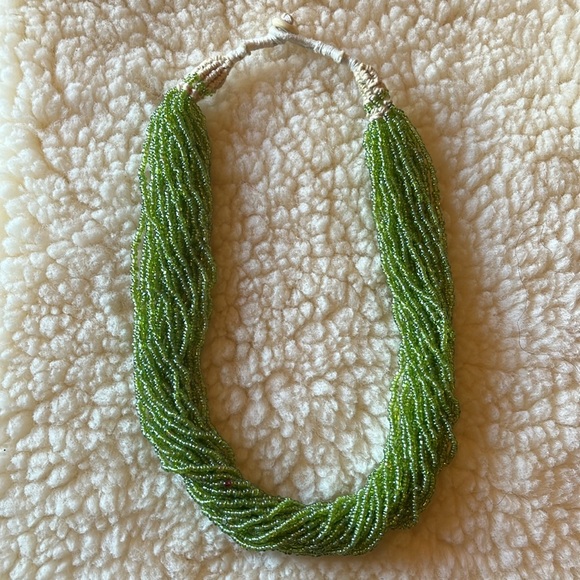 Green & Cream Beaded Necklace - Picture 15 of 17